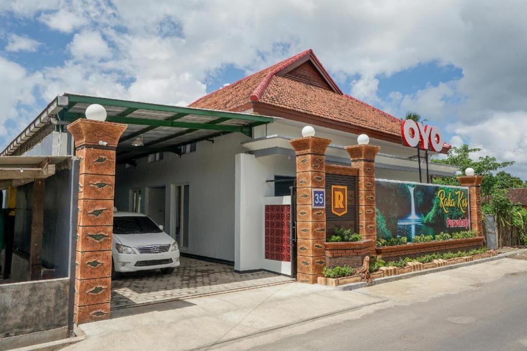 Oyo 477 Raka Residence Syariah Purwoharjo Banyuwangi Баньювангі Екстер'єр фото