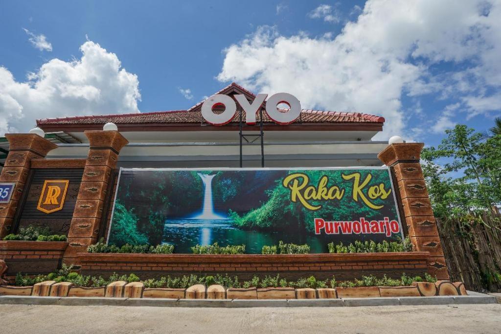 Oyo 477 Raka Residence Syariah Purwoharjo Banyuwangi Баньювангі Екстер'єр фото